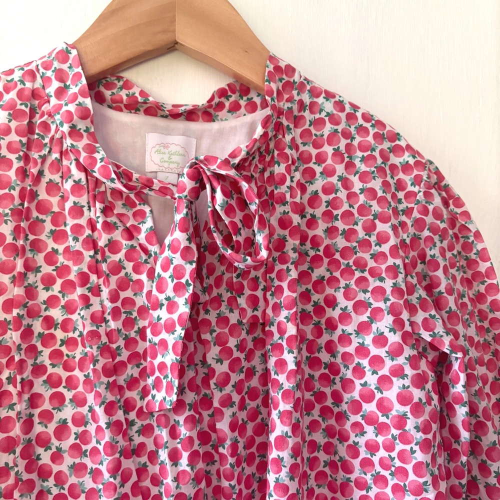 Alice Kathleen Company Girls‎ Strawberry Print Tie Neck Blouse Size 7